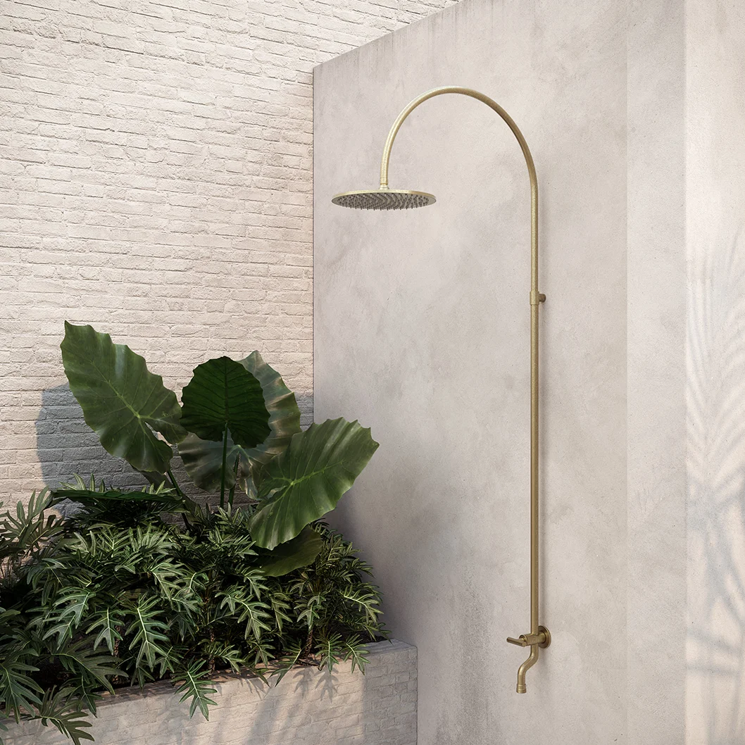 Sola WMOutdoorShower View2 TaB