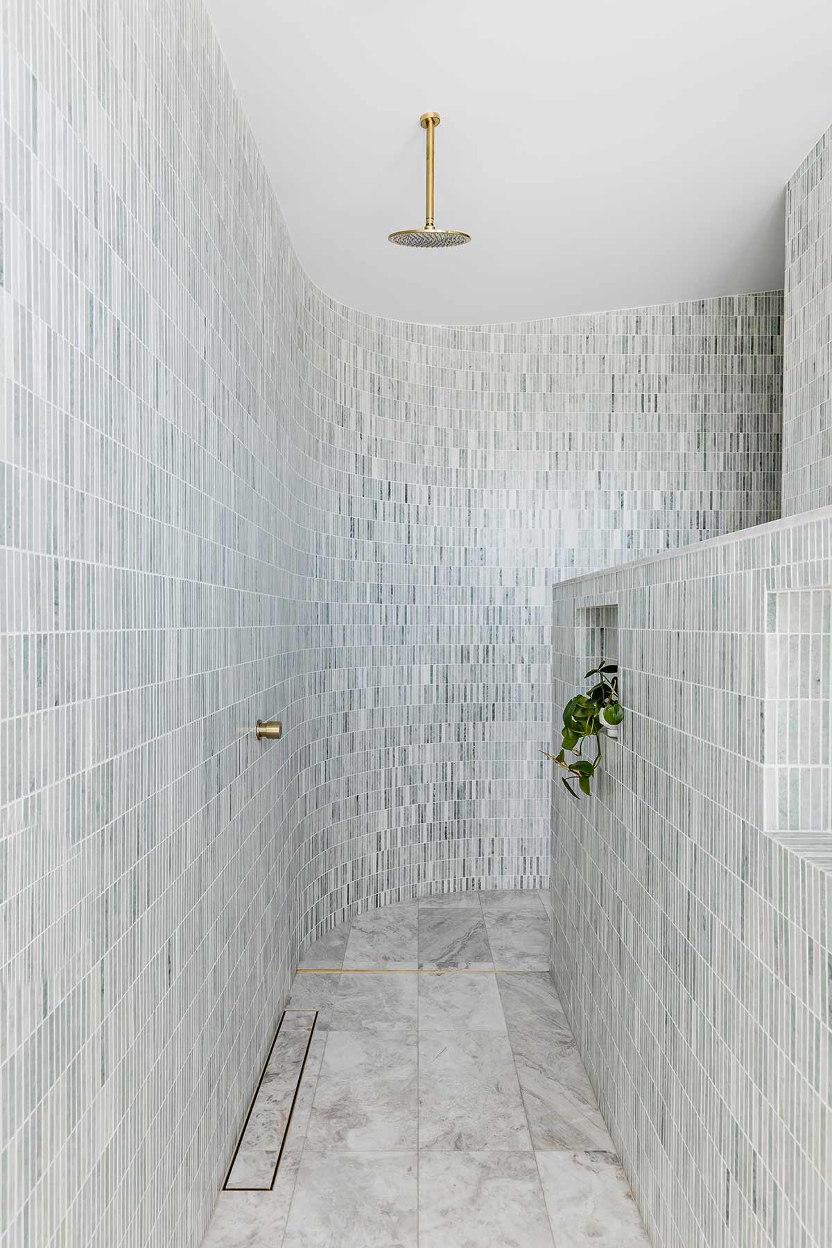 Shower-credit-to-@the.palm .co 