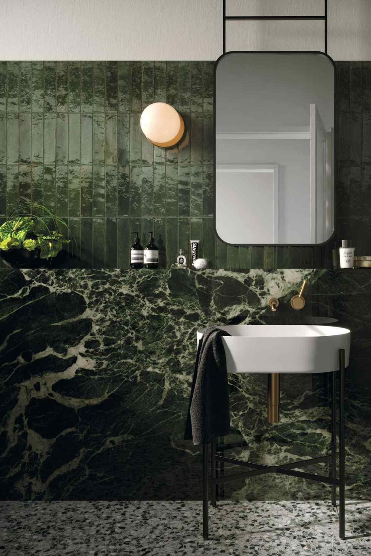 Green-marble-bathroom-with-gold-tap