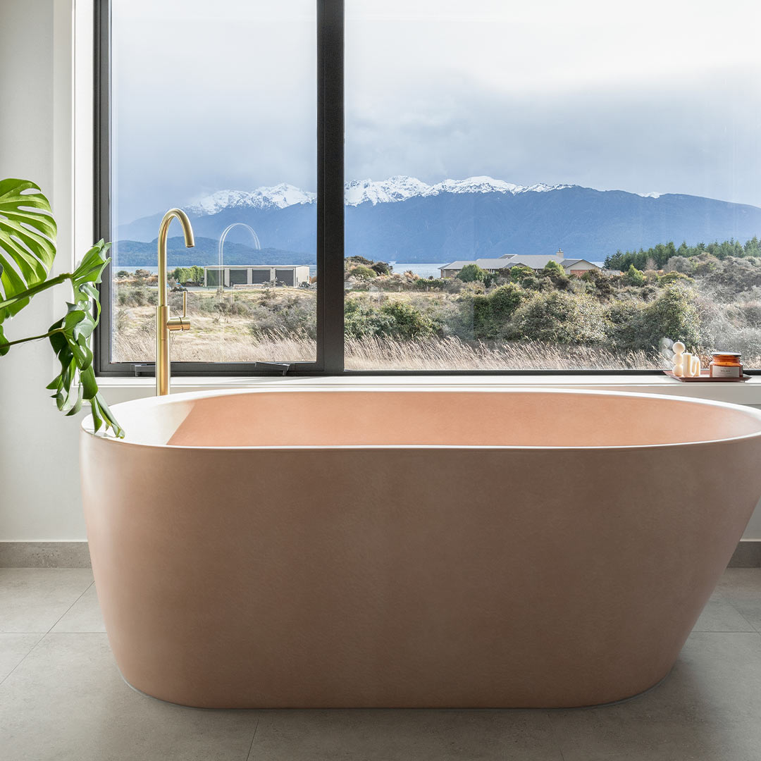 Modern Barnhouse Airbnb Offers Panoramic New Zealand Views