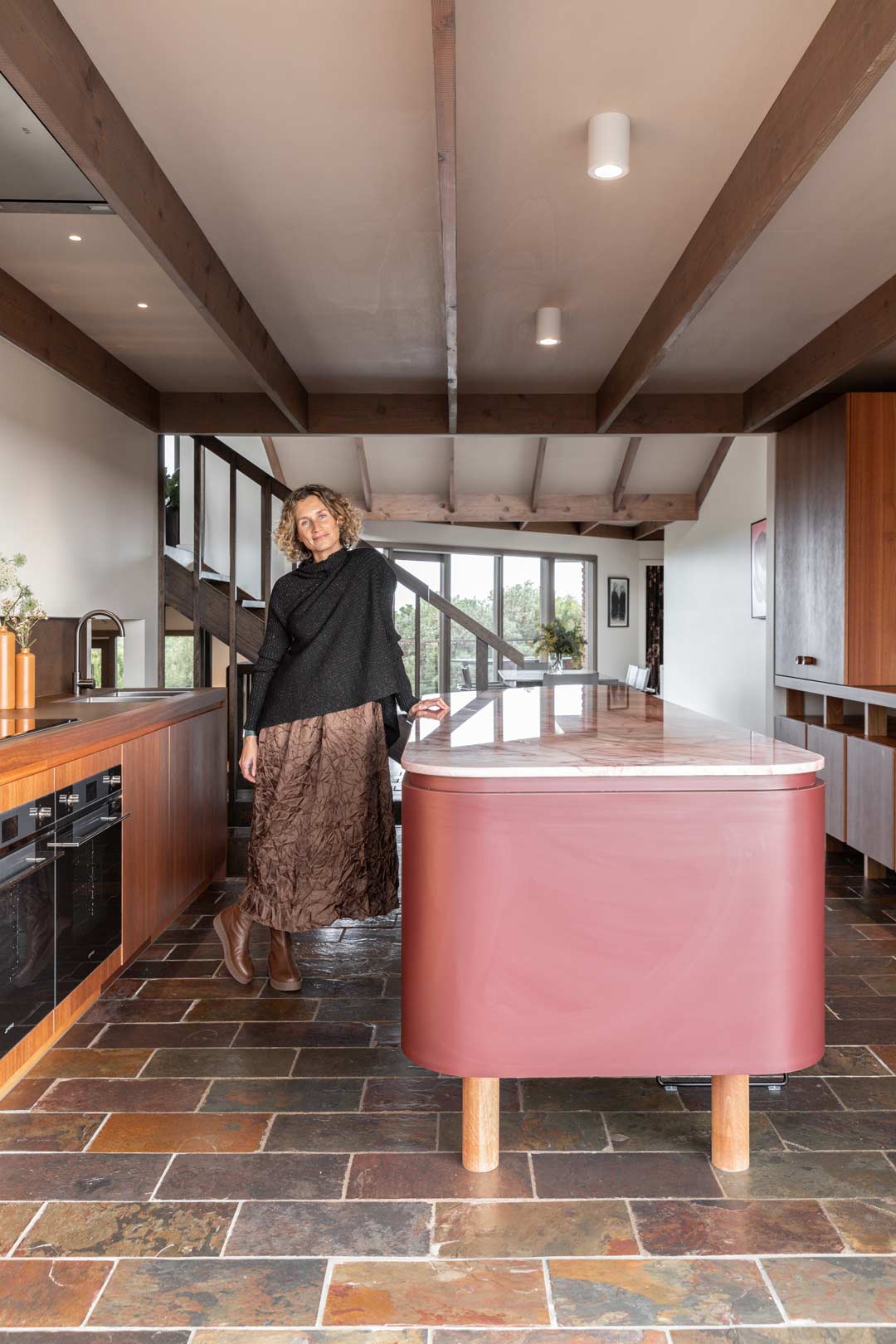 This Mornington Peninsula Beachfront House Makes for a Retro Seaside Escape | Behind the Design